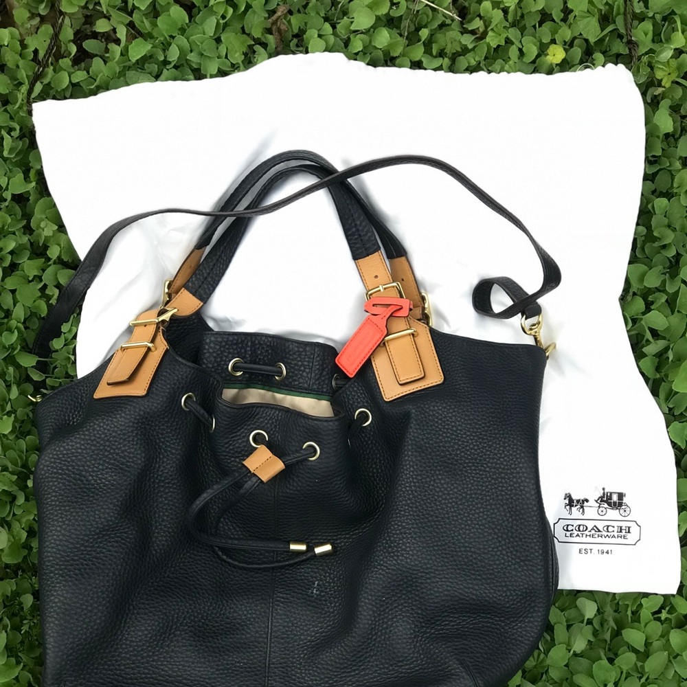 Authentic Coach Handbag - Picture 3 of 4